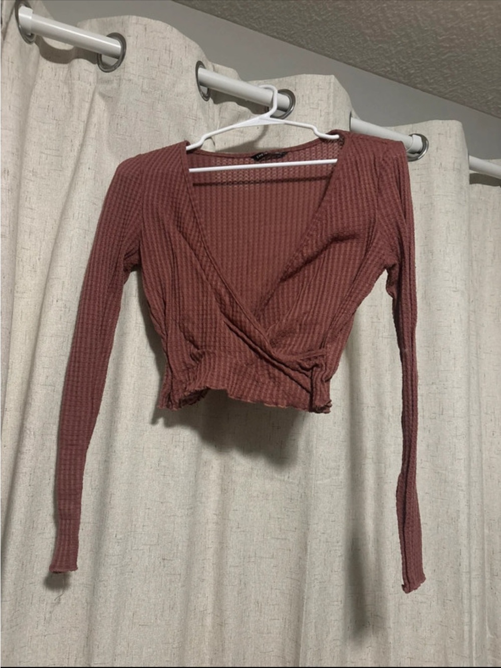 SHEIN Ribbed Twist-Front Long Sleeve Crop Top - Mauve Rose
